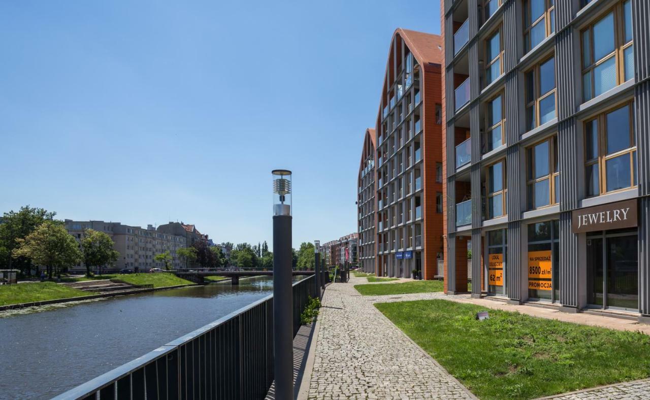 Unique Motlawa Riverbank Apartment Γκντανσκ Εξωτερικό φωτογραφία
