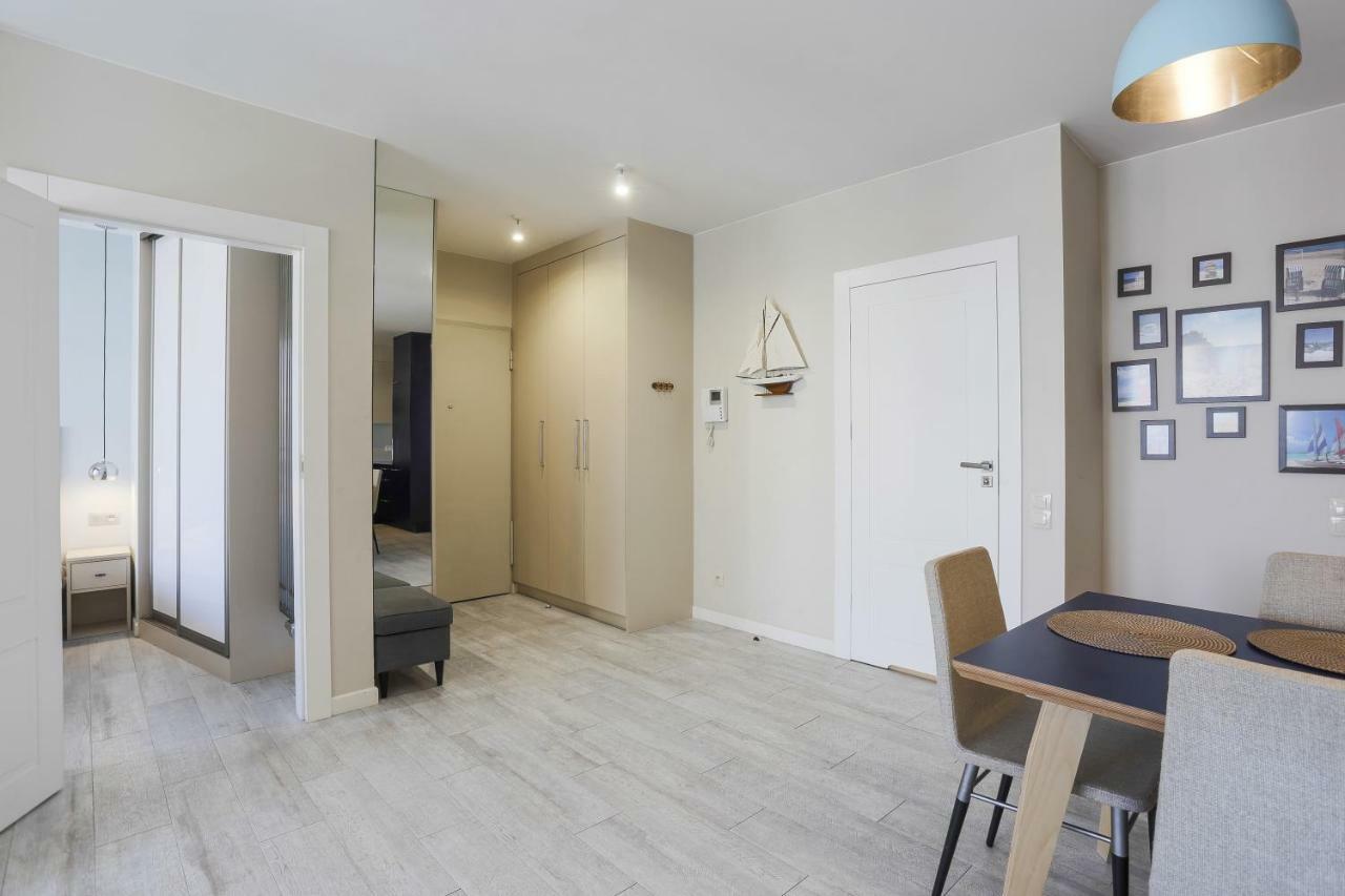 Unique Motlawa Riverbank Apartment Γκντανσκ Εξωτερικό φωτογραφία